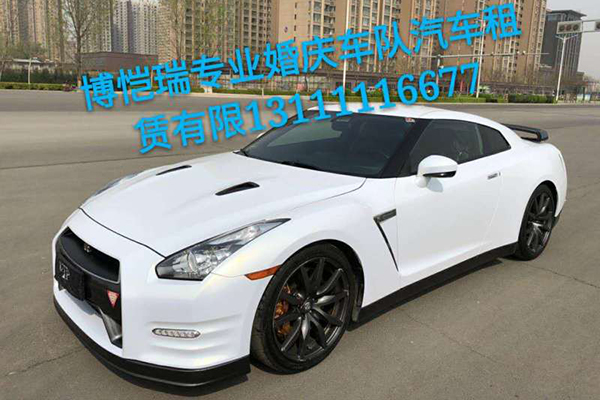 豪华跑车