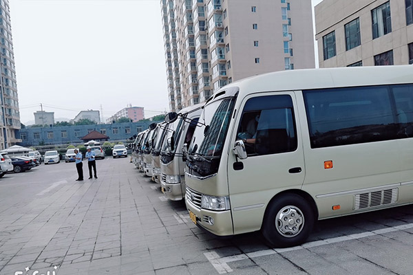 大巴租车